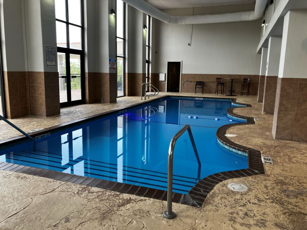 FOT Branson Grand Plaza Hotel and Conference Center Pool Area